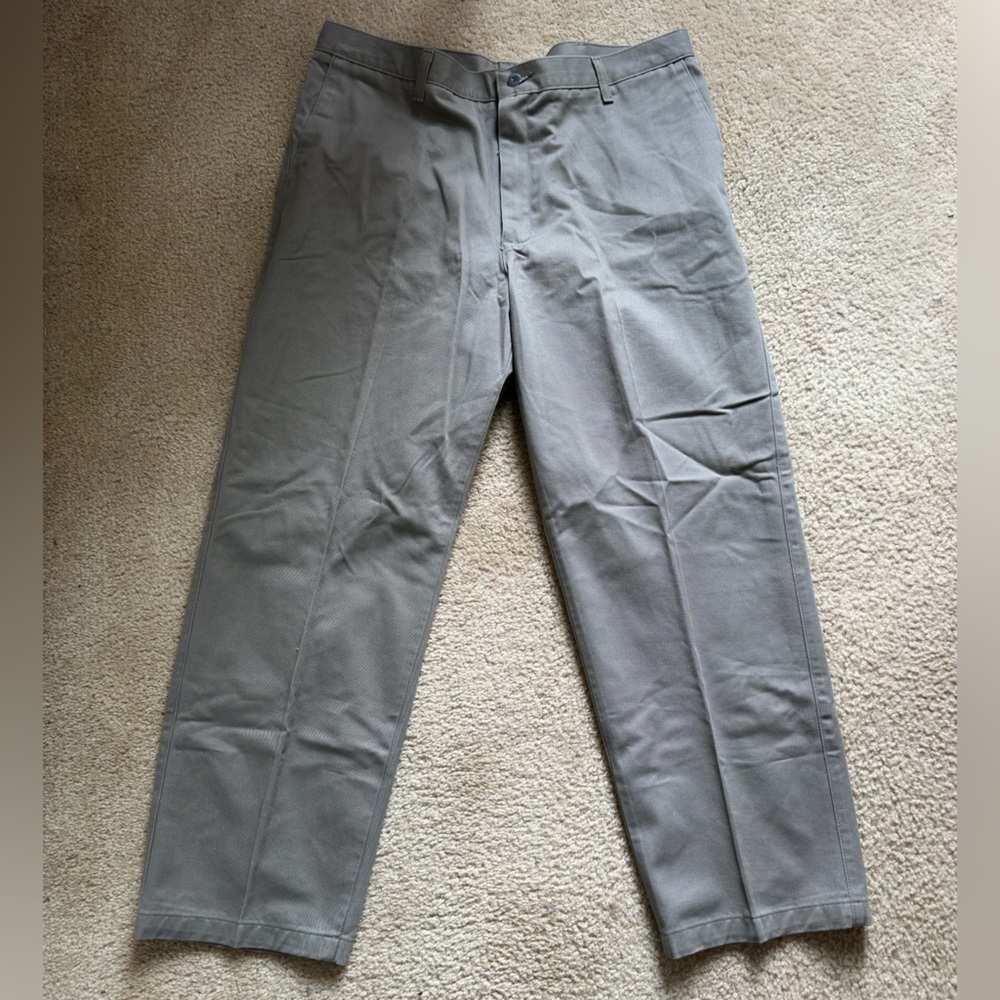 Haggar Gray Chinos Classic Straight Leg